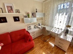 3-комнатная квартира (72м2) на продажу по адресу Гатчина г., Авиатриссы Зверевой ул., 8— фото 9 из 19