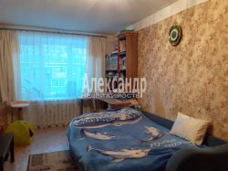 2-комнатная квартира (47м2) на продажу по адресу Волхов г., Волгоградская ул., 56— фото 3 из 8