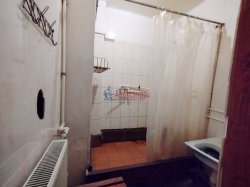 Комната в 14-комнатной квартире (427м2) на продажу по адресу Измайловский пр., 16/30— фото 5 из 9