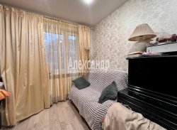 2-комнатная квартира (52м2) на продажу по адресу Маршала Новикова ул., 10— фото 3 из 18