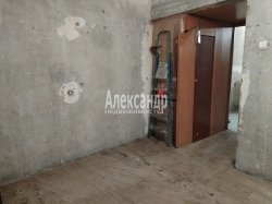 2-комнатная квартира (44м2) на продажу по адресу Антонова-Овсеенко ул., 13— фото 5 из 12