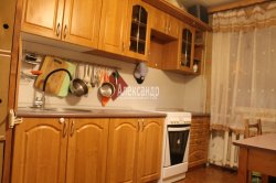 2-комнатная квартира (51м2) на продажу по адресу Красное Село г., Нарвская ул., 2— фото 4 из 18