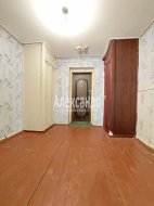 Комната в 1-комнатной квартире (18м2) на продажу по адресу Кириши г., Школьный пер., 1— фото 2 из 7