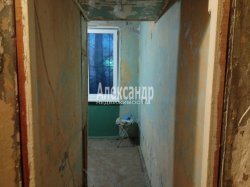 2-комнатная квартира (44м2) на продажу по адресу Антонова-Овсеенко ул., 13— фото 4 из 12