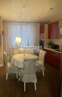 2-комнатная квартира (64м2) на продажу по адресу Русановская ул., 9— фото 4 из 15