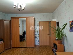 3-комнатная квартира (98м2) на продажу по адресу Луначарского пр., 52— фото 14 из 47
