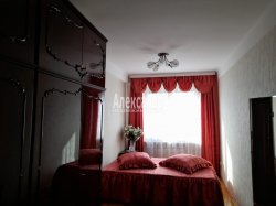 3-комнатная квартира (58м2) на продажу по адресу Добровольцев ул., 44— фото 7 из 23