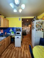 2-комнатная квартира (53м2) на продажу по адресу Кириши г., Героев просп., 10— фото 3 из 12