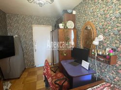 3-комнатная квартира (58м2) на продажу по адресу Луначарского пр., 56— фото 21 из 25