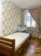 Комната в 4-комнатной квартире (104м2) на продажу по адресу Невский пр., 113/4— фото 2 из 9