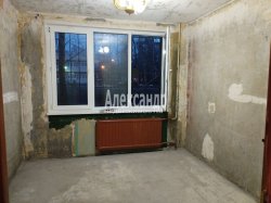 2-комнатная квартира (44м2) на продажу по адресу Антонова-Овсеенко ул., 13— фото 8 из 12