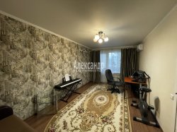 2-комнатная квартира (57м2) на продажу по адресу Приозерск г., Гоголя ул., 32— фото 18 из 25
