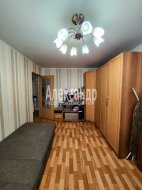 2-комнатная квартира (53м2) на продажу по адресу Кириши г., Героев просп., 10— фото 10 из 12