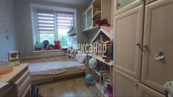 2-комнатная квартира (42м2) на продажу по адресу Новоизмайловский просп., 81— фото 10 из 15