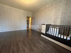 3-комнатная квартира (96м2) на продажу по адресу Кораблестроителей ул., 16— фото 12 из 23