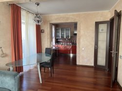 3-комнатная квартира (90м2) на продажу по адресу Школьная ул., 8— фото 4 из 19