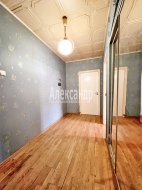 2-комнатная квартира (56м2) на продажу по адресу Звездная ул., 5— фото 9 из 12