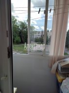 2-комнатная квартира (44м2) на продажу по адресу Приозерск г., Горького ул., 32— фото 15 из 16