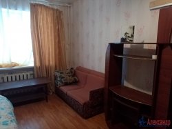 4-комнатная квартира (76м2) на продажу по адресу Волхов г., Пирогова ул., 7— фото 3 из 10