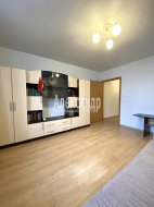 2-комнатная квартира (60м2) на продажу по адресу Шушары пос., Новгородский просп., 4— фото 3 из 39