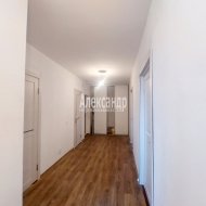 3-комнатная квартира (79м2) на продажу по адресу Никольское г., Советский просп., 138— фото 7 из 14