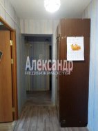 2-комнатная квартира (50м2) на продажу по адресу Рощино пос., Шалавина ул., 49— фото 5 из 13