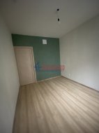 2-комнатная квартира (50м2) на продажу по адресу Кудрово г., Пражская ул., 3— фото 5 из 17