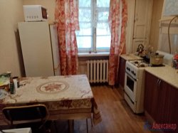 4-комнатная квартира (76м2) на продажу по адресу Волхов г., Пирогова ул., 7— фото 5 из 10