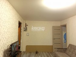 2-комнатная квартира (43м2) на продажу по адресу Выборг г., Ленинградское шос., 27— фото 2 из 17