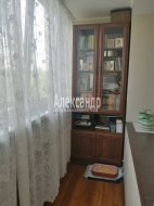 3-комнатная квартира (58м2) на продажу по адресу Луначарского просп., 100— фото 2 из 25