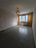 1-комнатная квартира (31м2) на продажу по адресу Генерала Симоняка ул., 7— фото 3 из 12