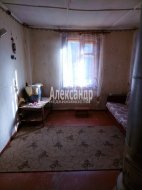 2-комнатная квартира (50м2) на продажу по адресу Приозерск г., Выборгская ул., 27— фото 3 из 13