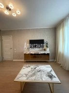 2-комнатная квартира (59м2) на продажу по адресу Маршала Казакова ул., 78— фото 4 из 52
