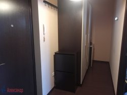 1-комнатная квартира (35м2) на продажу по адресу Мурино г., Петровский бул., 7— фото 2 из 14