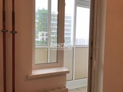 1-комнатная квартира (26м2) на продажу по адресу Мурино г., Воронцовский бул., 21— фото 9 из 14