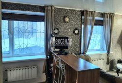 2-комнатная квартира (55м2) на продажу по адресу Зеленогорск г., Комсомольская ул., 6— фото 4 из 15