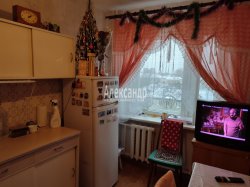 2-комнатная квартира (46м2) на продажу по адресу Чекистов ул., 38— фото 7 из 12