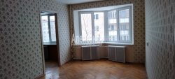 3-комнатная квартира (56м2) на продажу по адресу Стрельна г., Гоголя ул., 6— фото 9 из 30