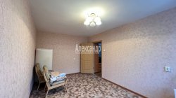 2-комнатная квартира (50м2) на продажу по адресу Светогорск г., Лесная ул., 5— фото 9 из 19