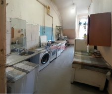 Комната в 9-комнатной квартире (228м2) на продажу по адресу Кронверкская ул., 29/37— фото 12 из 16