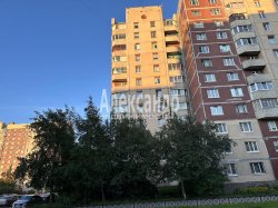 1-комнатная квартира (36м2) на продажу по адресу Стародеревенская ул., 23— фото 12 из 15