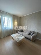 2-комнатная квартира (59м2) на продажу по адресу Маршала Казакова ул., 78— фото 8 из 52