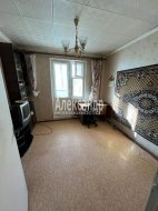 2-комнатная квартира (52м2) на продажу по адресу Камышовая ул., 7— фото 3 из 13