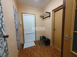 1-комнатная квартира (40м2) на продажу по адресу Караваевская ул., 32— фото 14 из 17