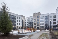 2-комнатная квартира (64м2) на продажу по адресу Владимира Пчелинцева ул., 6— фото 9 из 13
