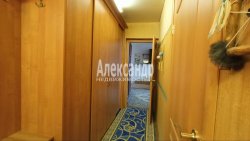 3-комнатная квартира (61м2) на продажу по адресу Романовка пос., 25— фото 5 из 18