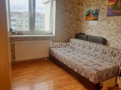3-комнатная квартира (72м2) на продажу по адресу Пушкин г., Гусарская ул., 8— фото 4 из 12