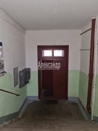 2-комнатная квартира (48м2) на продажу по адресу Петергоф г., Юты Бондаровской ул., 19— фото 4 из 26