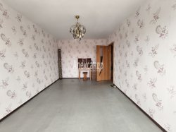 1-комнатная квартира (31м2) на продажу по адресу Генерала Симоняка ул., 7— фото 2 из 12