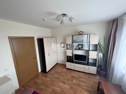 2-комнатная квартира (54м2) на продажу по адресу Маршала Казакова ул., 78— фото 7 из 32